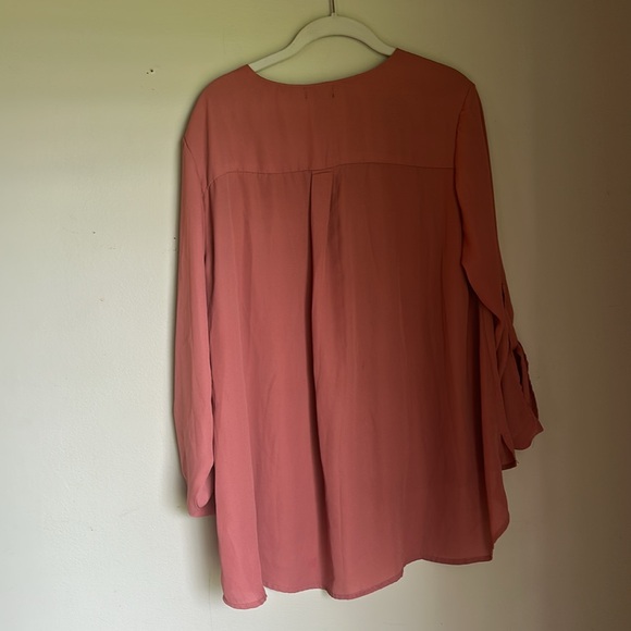 Justify Rose Top - Picture 8 of 8